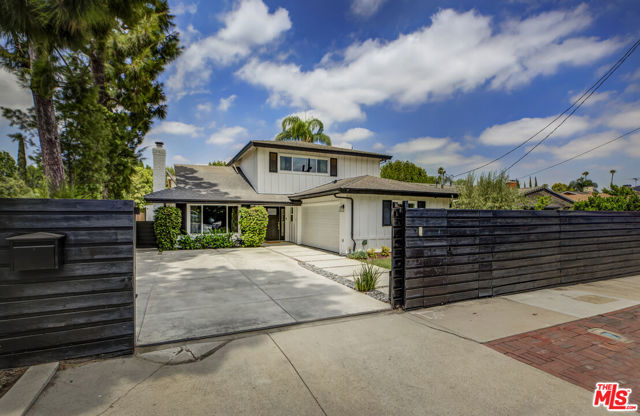 Property photo of 13123 Magnolia BL