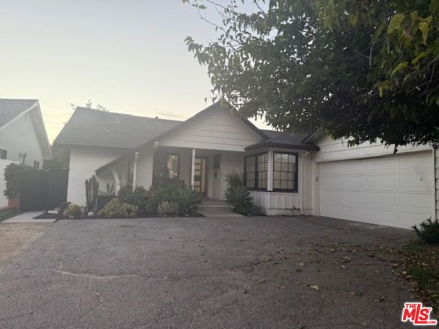Property photo of 9333 Swinton AV