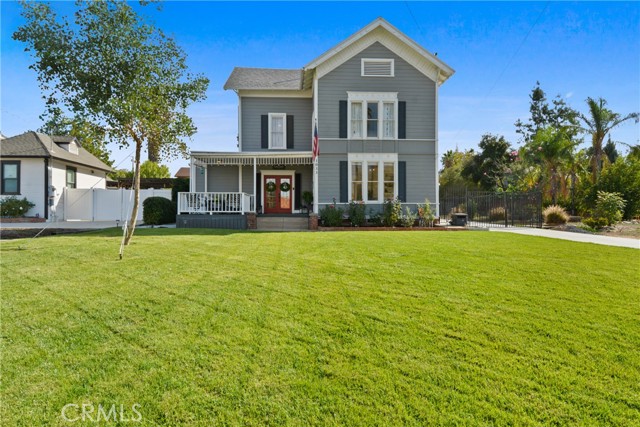 Property photo of 1033 W Palm AV