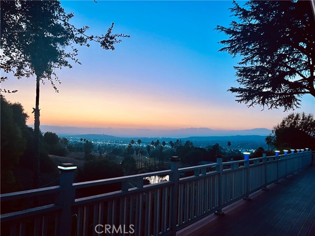 Property photo of 1833 Walnut Leaf Dr.