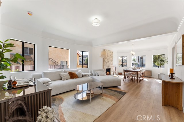 Property photo of 137 E Avenue 42