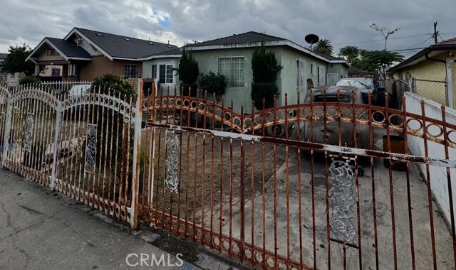 Property photo of 1954 E 113th