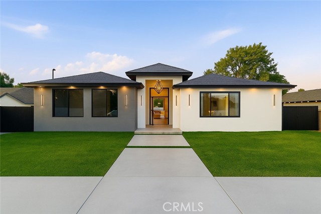 Photo of 23227 Burbank Bl