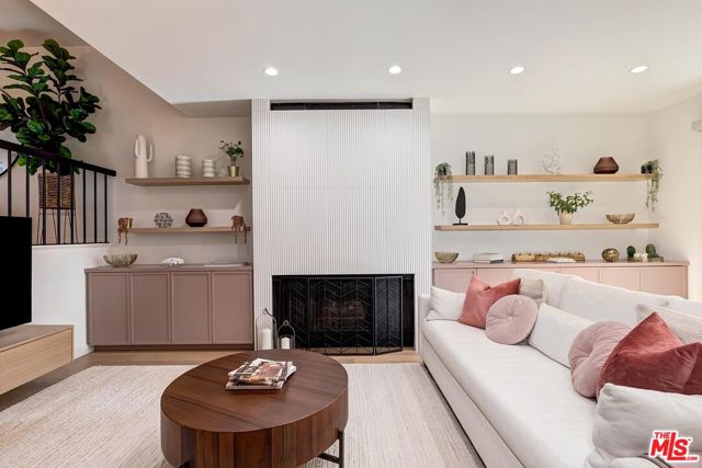 Photo of 4748 La Villa Marina