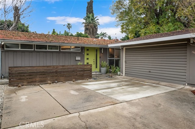 Property photo of 2518 Pearson AV