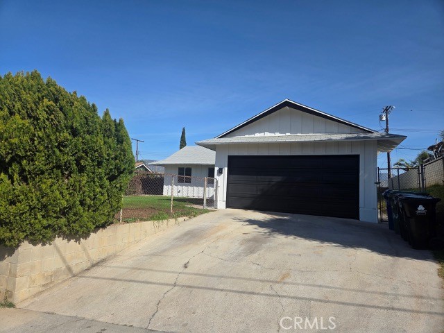 Property photo of 11010 Borden