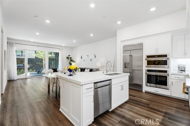 Property photo of 3305 Rivington