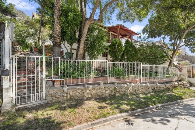 Property photo of 447 W Avenue 37