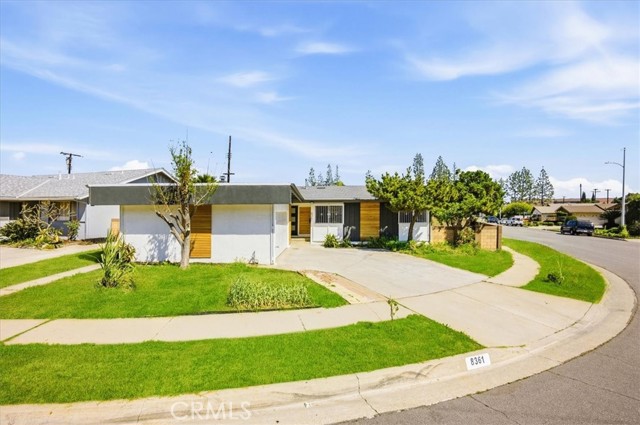 Photo of 8361 Sierra Bonita