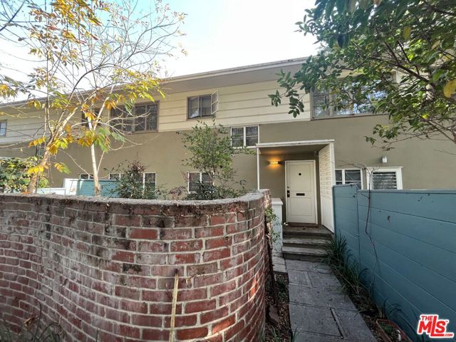 Property photo of 5162 Village Green
