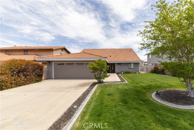 Property photo of 13675 White Sail DR
