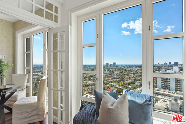 Property photo of 10580 Wilshire BL