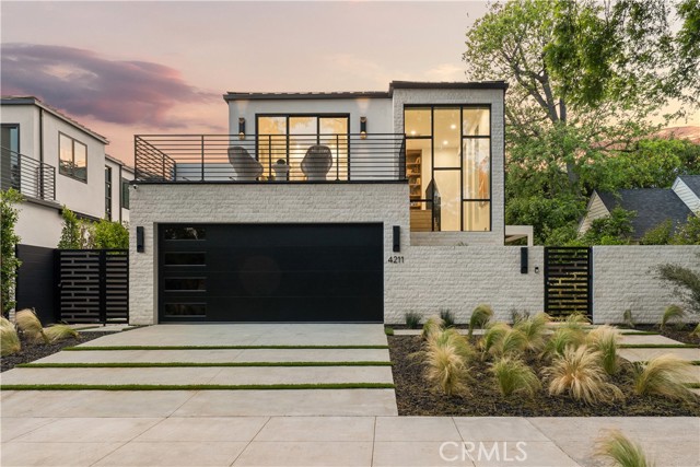 Property photo of 4211 Agnes AV