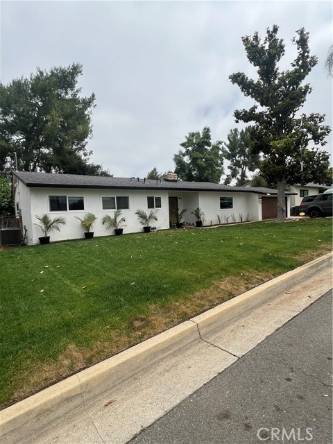 Property photo of 533 Via Vista DR