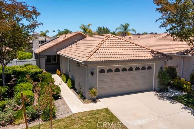 Property photo of 23998 Via Astuto