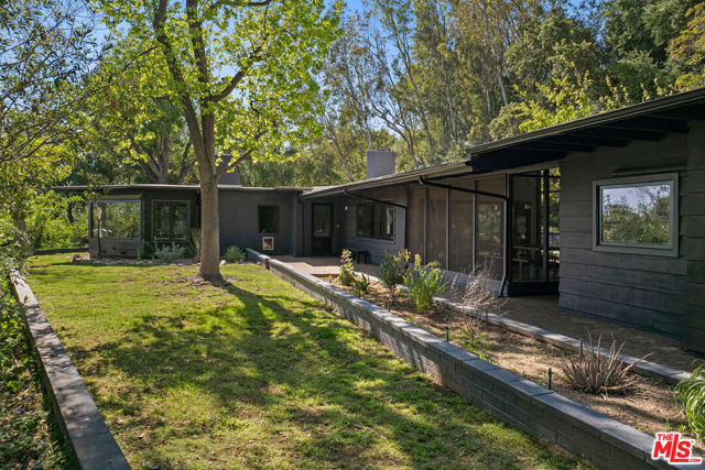 Property photo of 2235 Villa Heights RD