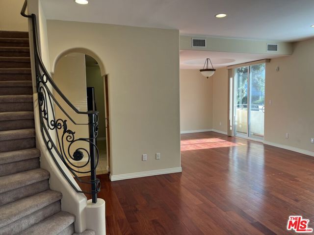 Property photo of 4732 Radford AV