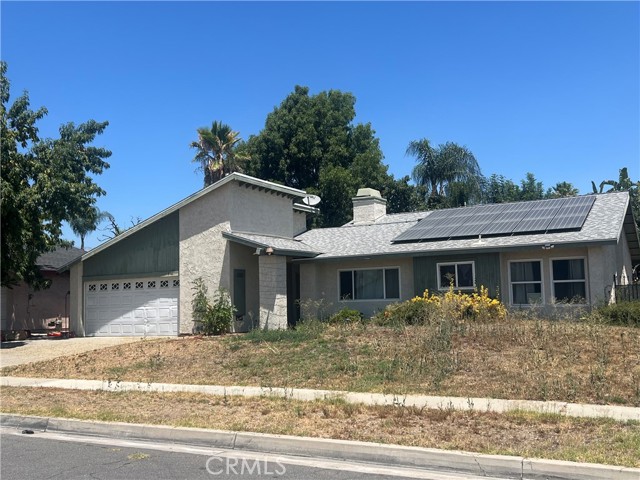 Property photo of 946 W woodcrest