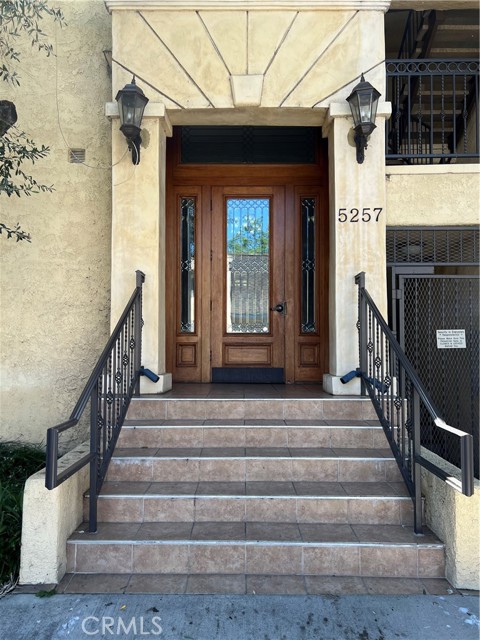 Property photo of 5257 Radford AV