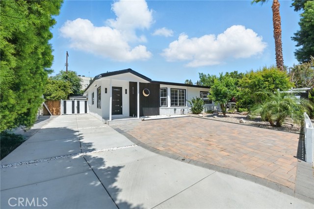 Property photo of 6119 Longridge AV