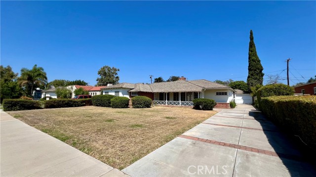 Photo of 2309 Oakmont Av