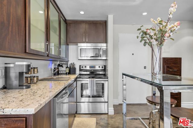 Photo of 140 Linden Av