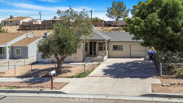 Property photo of 705 S 2nd AV