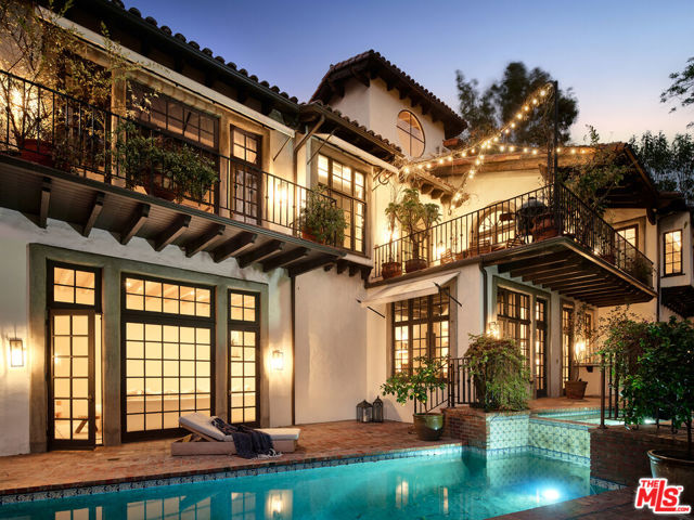 Property photo of 2729 Nichols Canyon RD