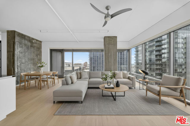 Property photo of 1100 S Hope ST