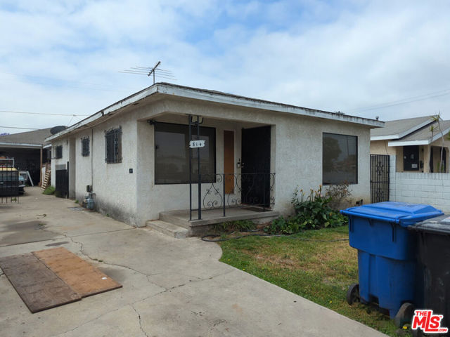 Photo of 814 E 104th St