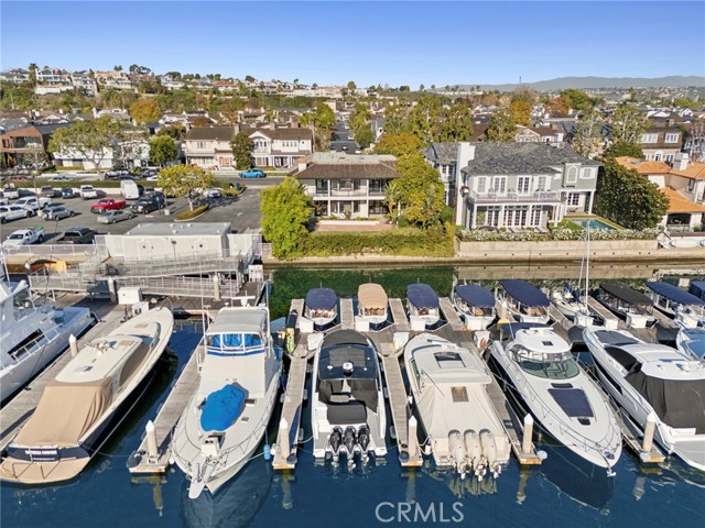 Photo of 2572 Bayshore