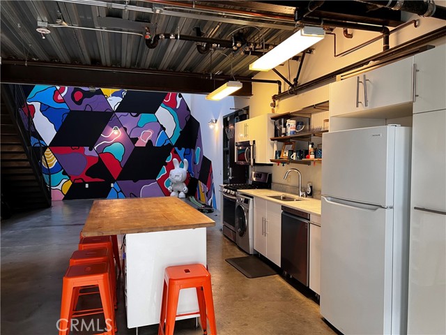 Property photo of 1046 Princeton Dr