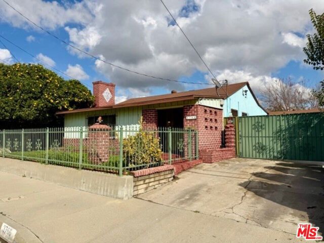 Property photo of 3766 Strang AV