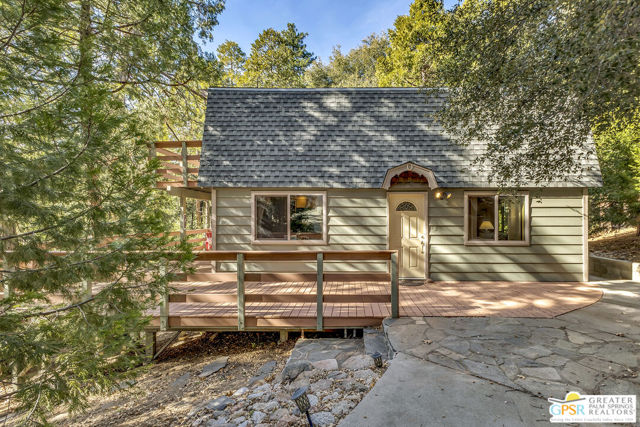 Photo of 53360 Rising Glen Rd