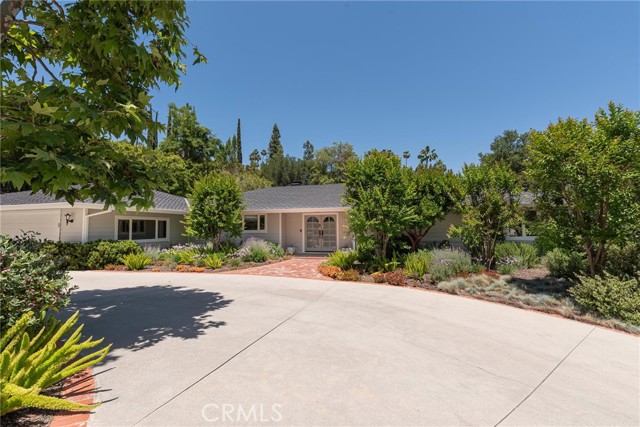Property photo of 16945 Cotter PL