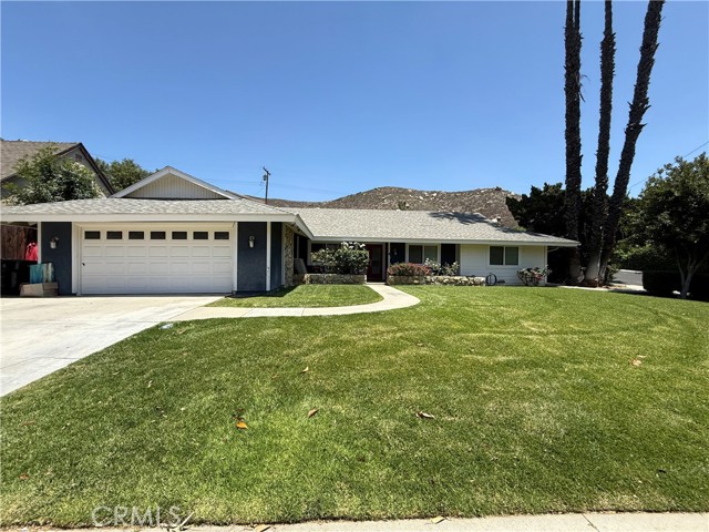 Property photo of 5541 Peacock LN