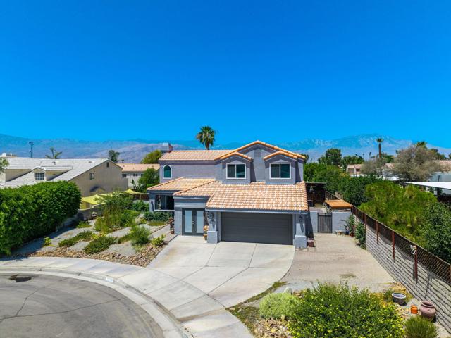 Property photo of 41945 Maryn CT