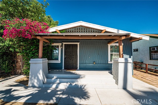 Property photo of 220 Palm PL