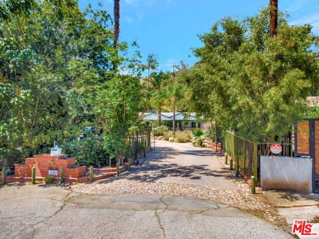 Property photo of 9231 Ledge AV
