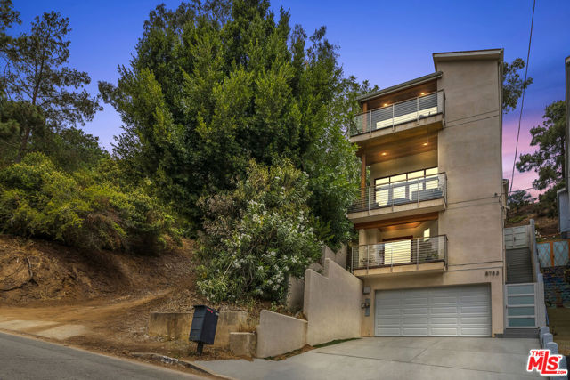 Property photo of 8783 Lookout Mountain AV