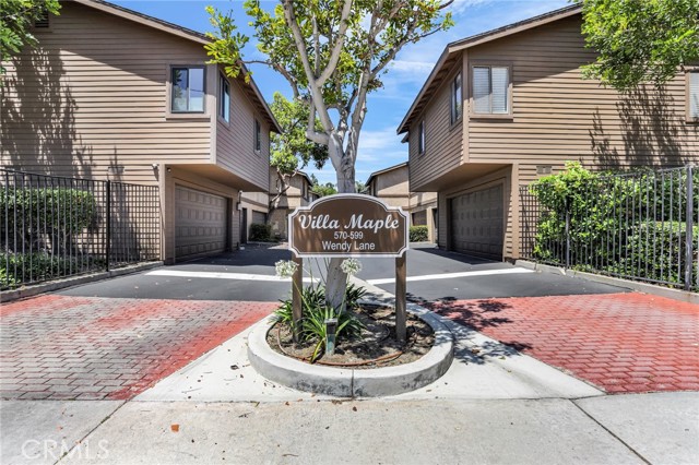Property photo of 579 Wendy Lane