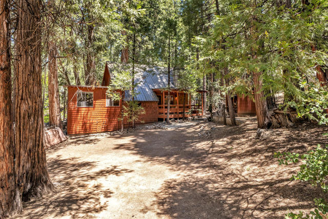 Property photo of 55170 Daryll RD