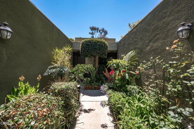 Property photo of 887 Temple Terrace
