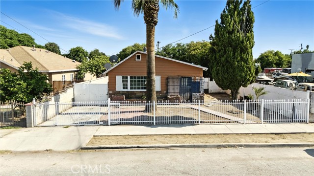 Property photo of 1271 W 19th ST