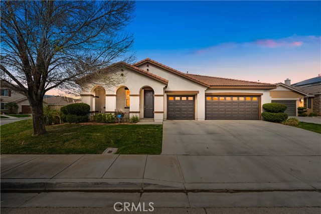 Property photo of 40729 Oakmont CT
