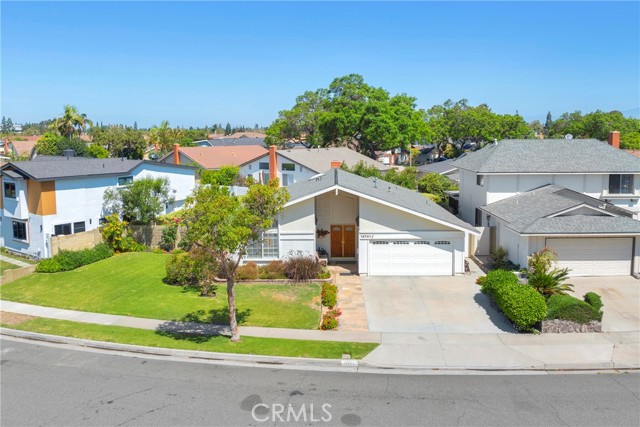 Property photo of 13701 Darvalle ST