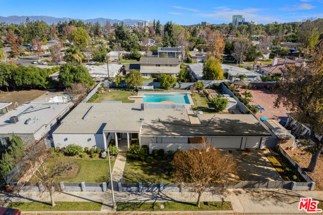 Property photo of 6228 Sale AV
