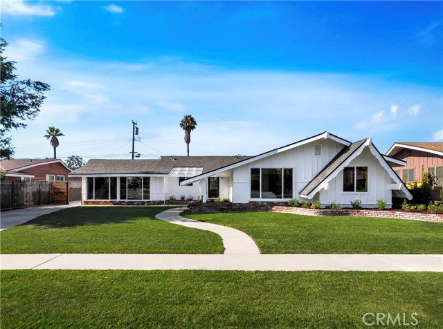 Property photo of 2613 W Chanticleer RD