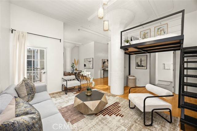 Property photo of 420 S SAN PEDRO ST