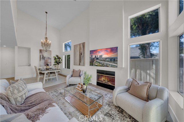 Property photo of 19055 Woodland WY